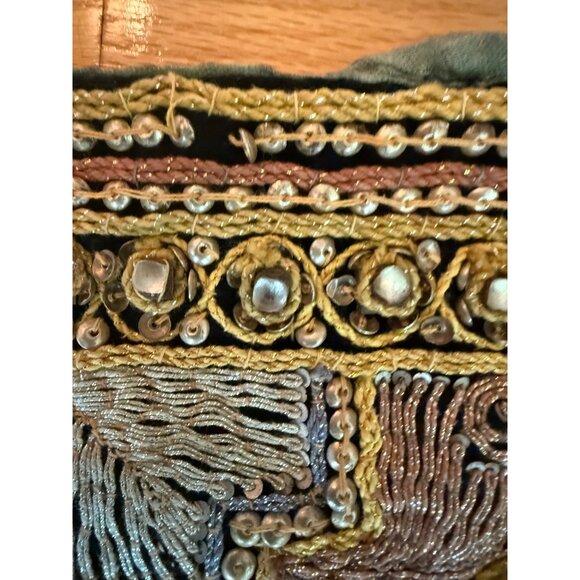 Handmade Burmese Kalaga Embroidered Tapestry Sequined Horse Motif - Picture 8 of 11